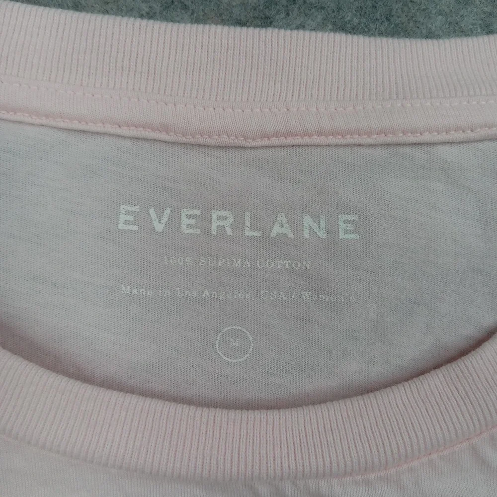 Everlane Shirt Mens Medium Pink Supima Cotton Crewneck T-Shirt Tee Basic Solid - Picture 2 of 6